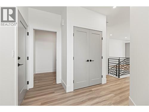 7005/7013 Manning Place, Vernon, BC - Indoor Photo Showing Other Room