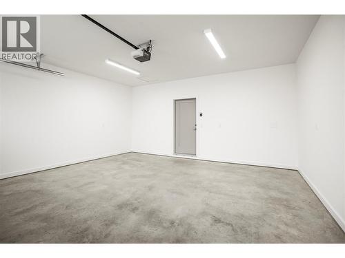 7005/7013 Manning Place, Vernon, BC - Indoor Photo Showing Other Room