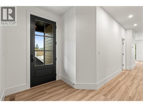 7005/7013 Manning Place, Vernon, BC - Indoor Photo Showing Other Room