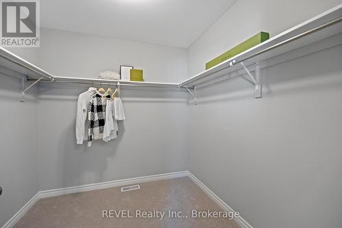 210 Wellandvale Drive, Welland (N. Welland), ON - Indoor With Storage