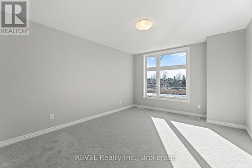 210 Wellandvale Drive, Welland (N. Welland), ON - Indoor Photo Showing Other Room