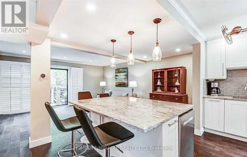 37 - 6855 Glen Erin Drive, Mississauga, ON - Indoor Photo Showing Kitchen With Upgraded Kitchen