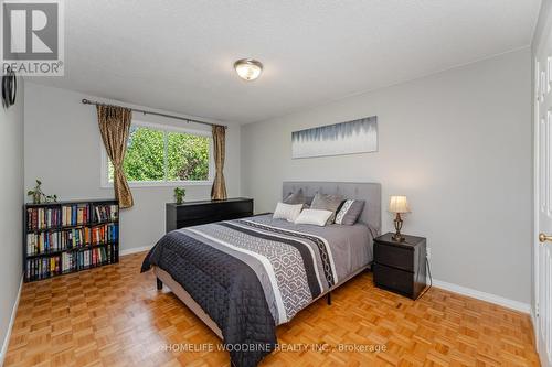 1431 Harmsworth Square, Oakville, ON - Indoor Photo Showing Bedroom