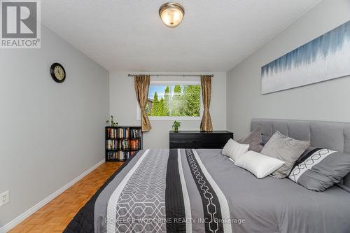1431 Harmsworth Square, Oakville, ON - Indoor Photo Showing Bedroom