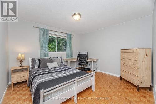 1431 Harmsworth Square, Oakville, ON - Indoor Photo Showing Bedroom