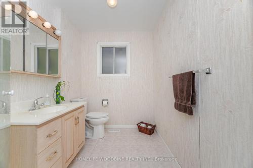 1431 Harmsworth Square, Oakville, ON - Indoor Photo Showing Bathroom