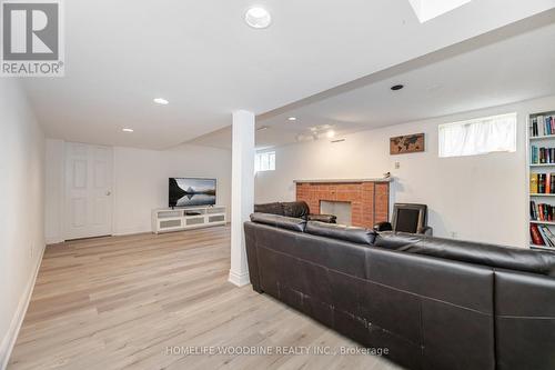 1431 Harmsworth Square, Oakville, ON - Indoor