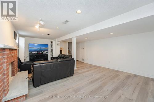 1431 Harmsworth Square, Oakville, ON - Indoor