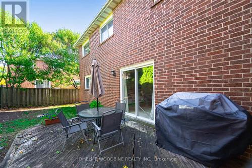 1431 Harmsworth Square, Oakville, ON - Outdoor