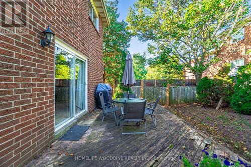 1431 Harmsworth Square, Oakville, ON - Outdoor