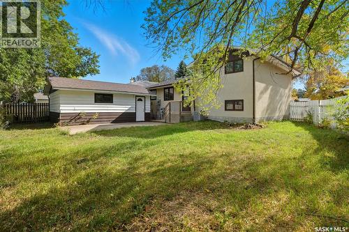 42 Aitken Crescent, Regina, SK - Outdoor