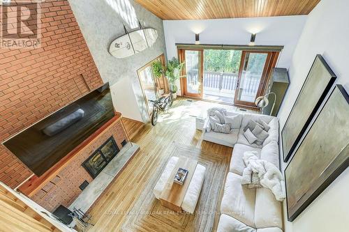 9 Foresthill Crescent, Pelham, ON - Indoor With Fireplace