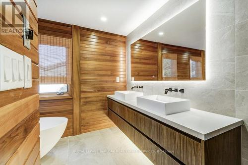 9 Foresthill Crescent, Pelham, ON - Indoor Photo Showing Bathroom