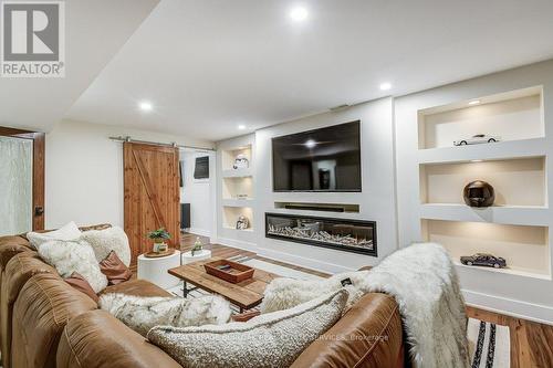 9 Foresthill Crescent, Pelham, ON - Indoor Photo Showing Living Room With Fireplace
