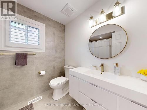 2148 Kedron Street, Oshawa, ON - Indoor Photo Showing Bathroom