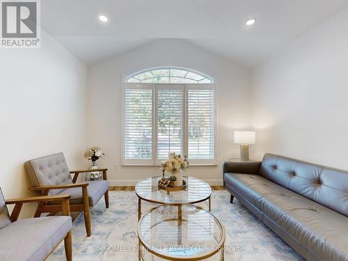 2148 Kedron Street, Oshawa, ON - Indoor Photo Showing Living Room