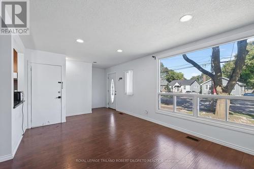 63 Bond Street, London South (South H), ON - Indoor Photo Showing Other Room