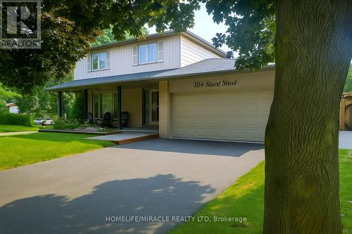 104 STUART STREET  Whitchurch-Stouffville, ON L4A 4S2