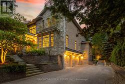 1173 WOODEDEN DRIVE  Mississauga, ON L5H 2T7