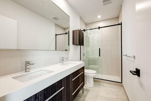 Salle de bains attenante à la CCP - 1521-435 Boul. René-Lévesque O., Montréal (Ville-Marie), QC - Indoor Photo Showing Bathroom