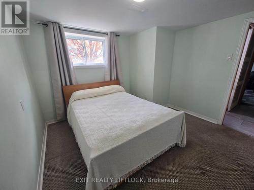 39 Beechwood Drive, Peterborough (Monaghan Ward 2), ON - Indoor Photo Showing Bedroom