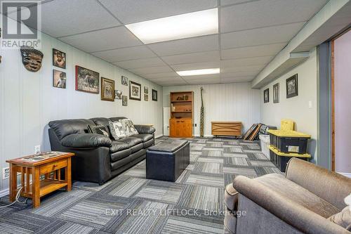 39 Beechwood Drive, Peterborough (Monaghan Ward 2), ON - Indoor