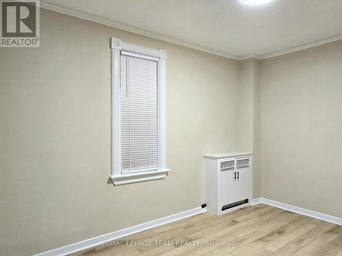 1 - 158 St Andrew Street, Ottawa, ON - Indoor Photo Showing Other Room