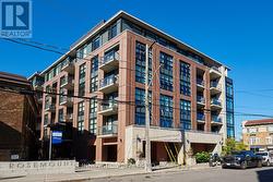 A parking space is included! - 