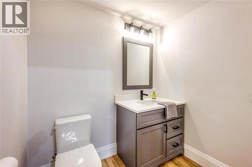 198 Bright Street, Sarnia, ON - Indoor Photo Showing Bathroom