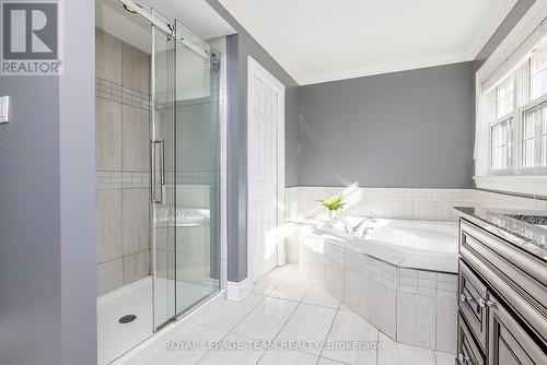 38 Marchvale Drive, Ottawa, ON - Indoor Photo Showing Bathroom