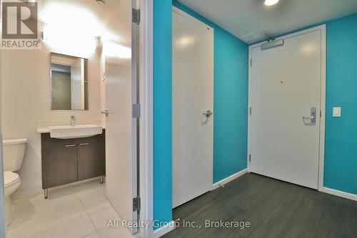2901 - 105 Champagne Avenue S, Ottawa, ON - Indoor Photo Showing Bathroom
