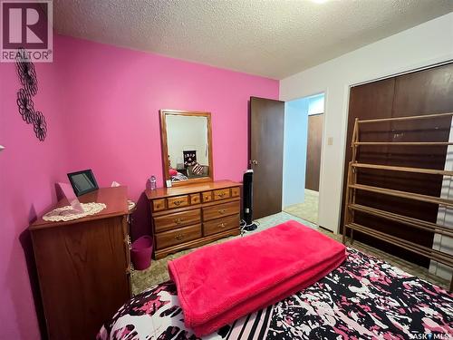 620 Griffin Street, Maple Creek, SK - Indoor