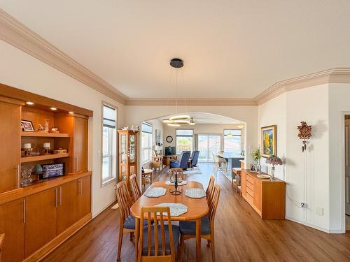 11-2 Royal Ann Court, Osoyoos, BC - Indoor Photo Showing Dining Room