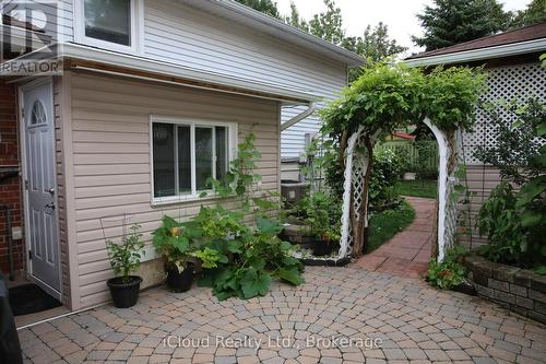 888 Bloor Street, Mississauga, ON - Outdoor With Exterior