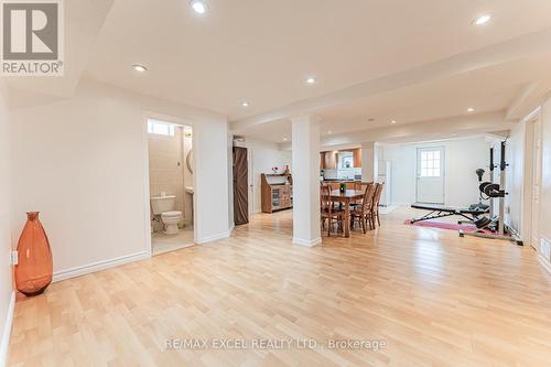 65 Falling River Drive, Richmond Hill, ON - Indoor