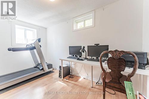 65 Falling River Drive, Richmond Hill, ON - Indoor