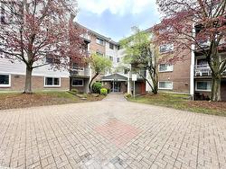 306 - 280 BRITTANY DRIVE  Ottawa, ON K1K 4M4