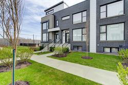 213 Rue d'Ambre  Candiac, QC J5R 0S2