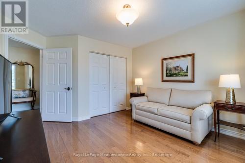 20 Arbordale Walk, Guelph (Village By The Arboretum), ON - Indoor Photo Showing Living Room
