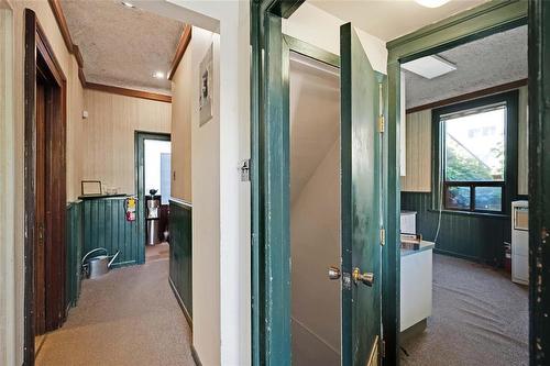 26 Edmonton Street, Winnipeg, MB 