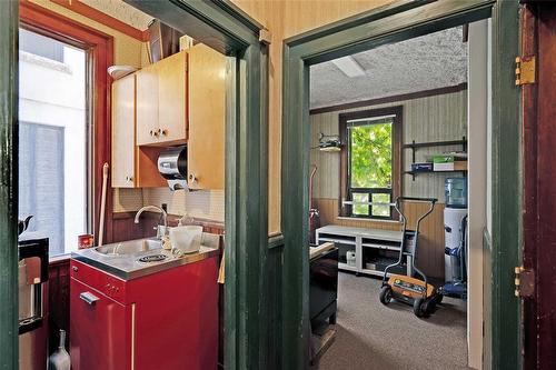 26 Edmonton Street, Winnipeg, MB 