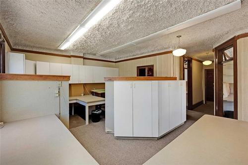 26 Edmonton Street, Winnipeg, MB 