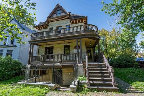 26 Edmonton Street, Winnipeg, MB 