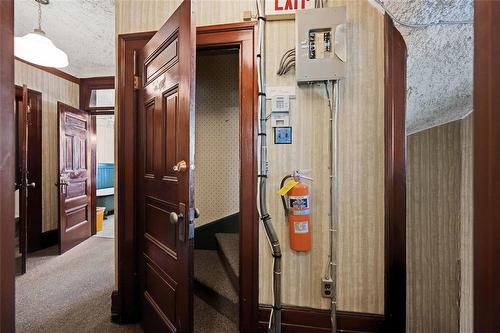 26 Edmonton Street, Winnipeg, MB 