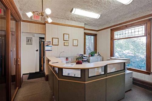 26 Edmonton Street, Winnipeg, MB 