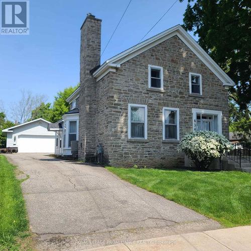 634 Henry Street W, Prescott, ON - Outdoor
