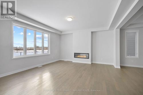 655 Fenwick Way, Ottawa, ON - Indoor With Fireplace