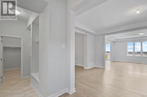 655 Fenwick Way, Ottawa, ON - Indoor Photo Showing Other Room