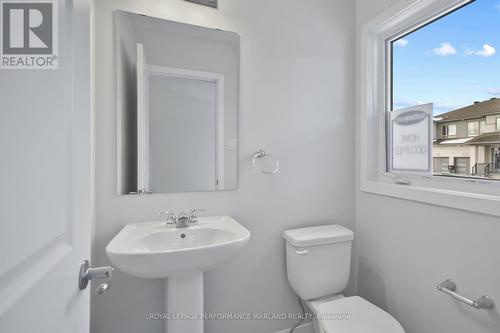 655 Fenwick Way, Ottawa, ON - Indoor Photo Showing Bathroom