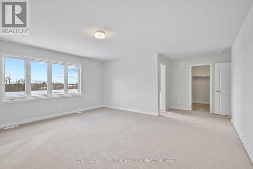 655 Fenwick Way, Ottawa, ON - Indoor Photo Showing Other Room